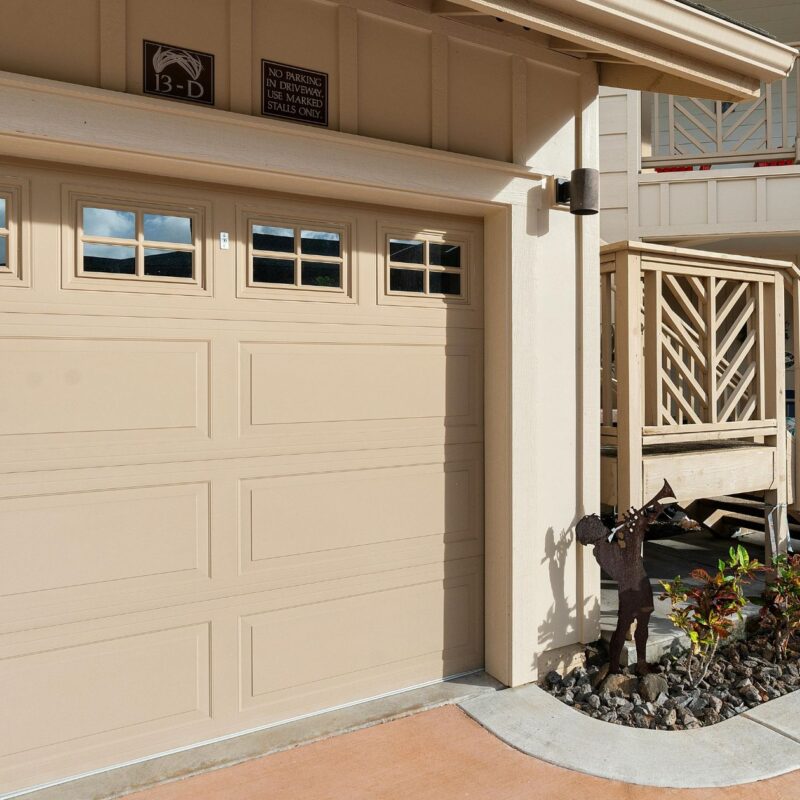 The Garage Door Authority office and team in Gulfport, MS